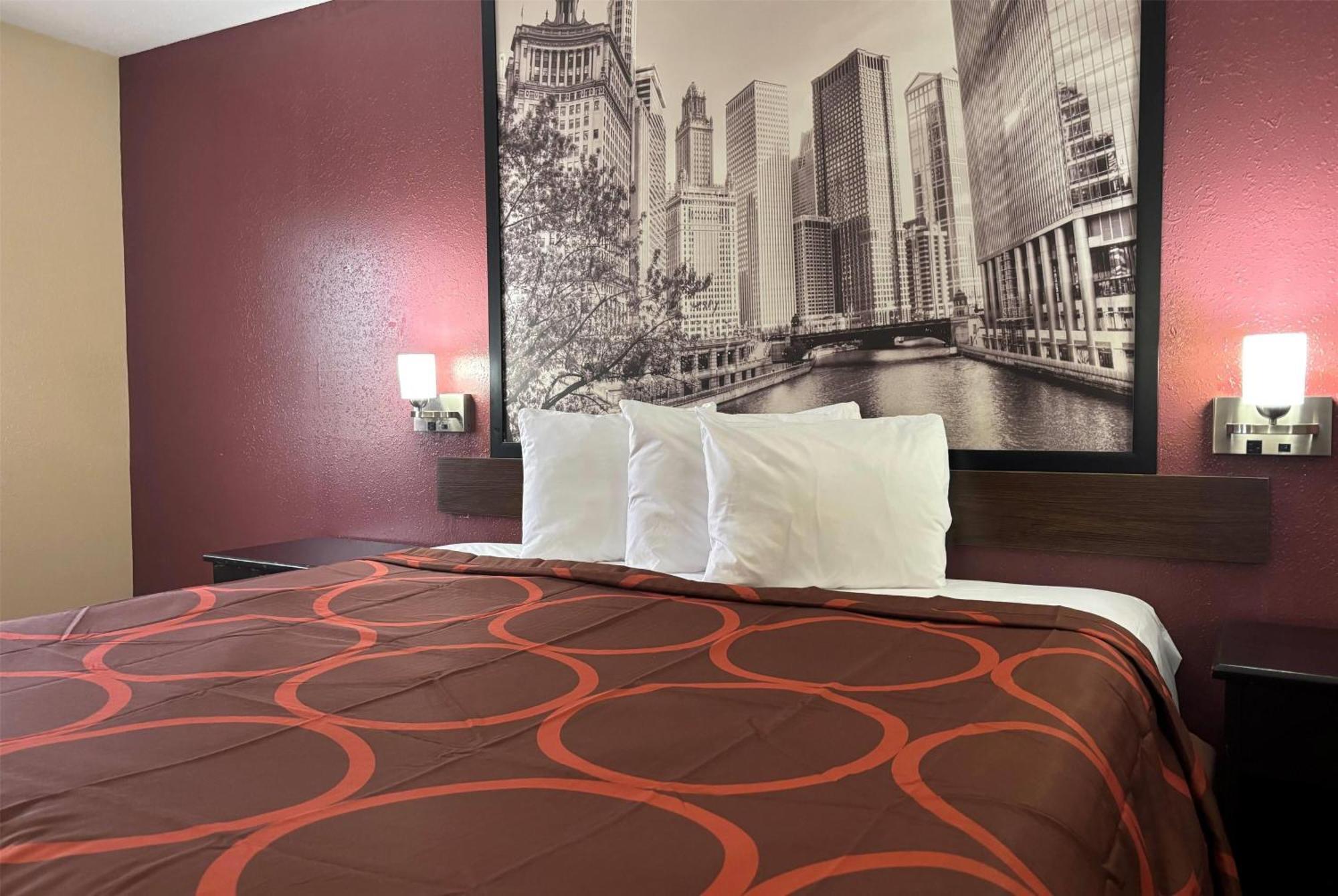 Super 8 by Wyndham Paris IL Motel Bagian luar foto